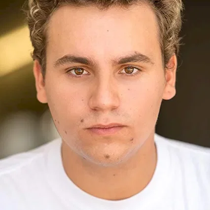  Sage Ryan