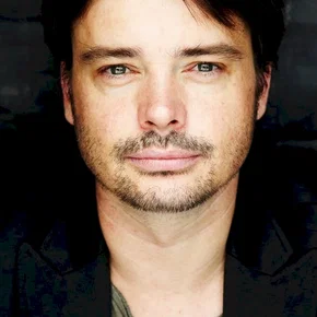 Photo star : Leighton Cardno