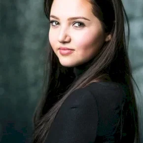 Photo star : Mia McKenna-Bruce