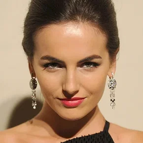 Photo star : Camilla Belle
