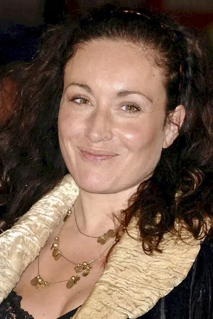 Lucy Cohu photo