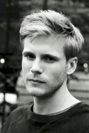 Zachary Booth photo