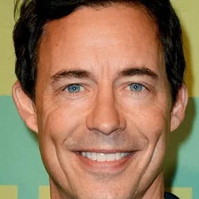 Photo star : Tom Cavanagh