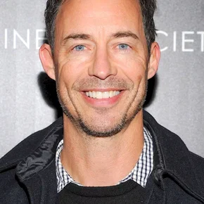Photo star : Tom Cavanagh