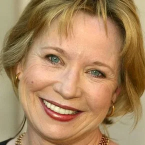 Photo star : Debra Jo Rupp