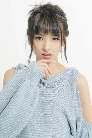  Akina Minami