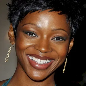 Photo star : Caroline Chikezie