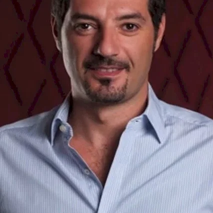  Adel Karam