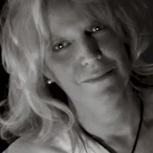 Marshall  Chapman