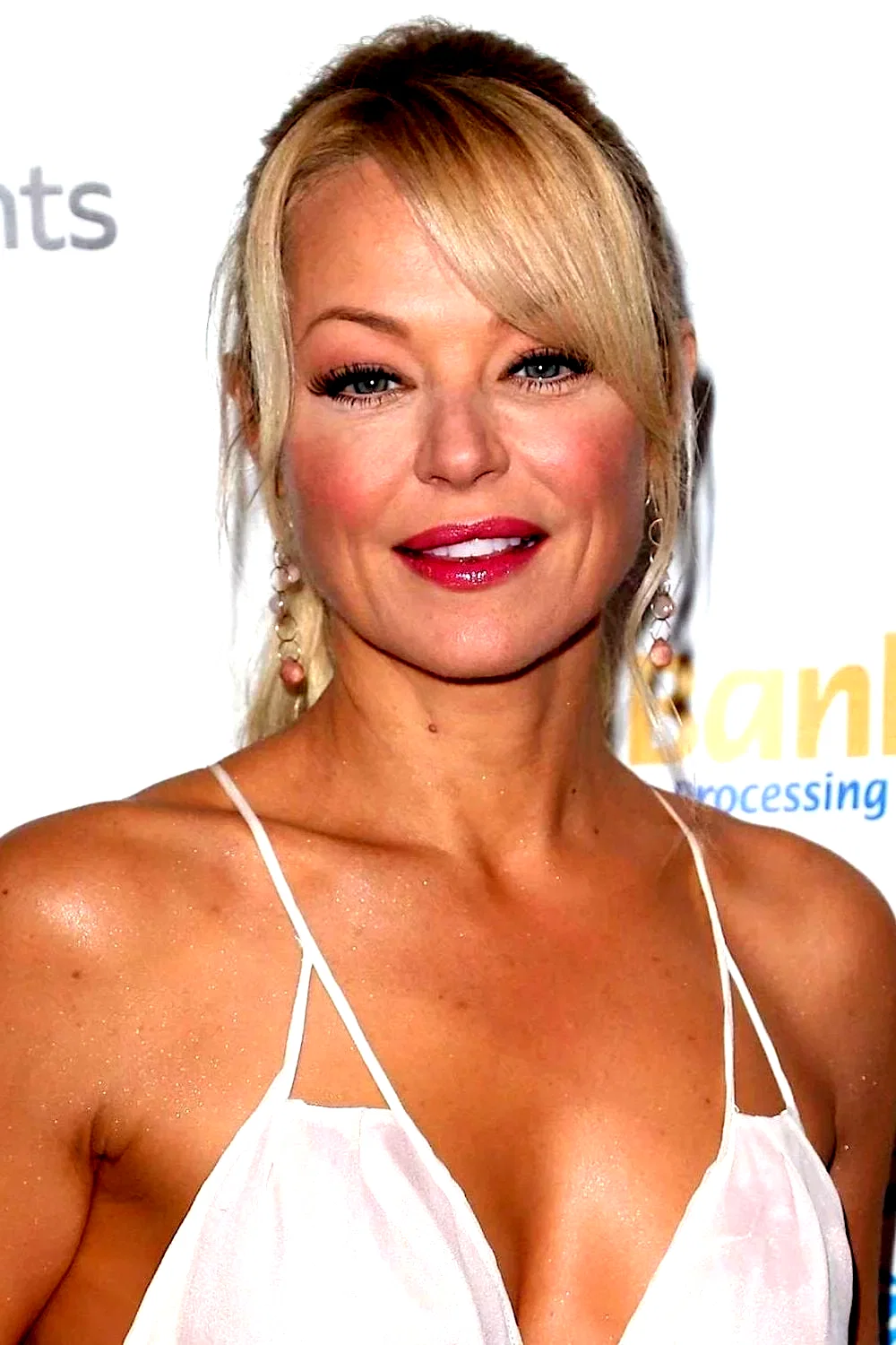  Charlotte Ross