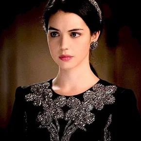 Photo star : Adelaide Kane