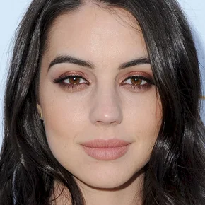 Photo star : Adelaide Kane