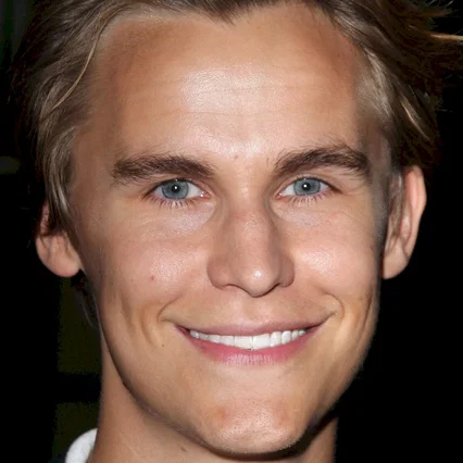 Rhys Wakefield