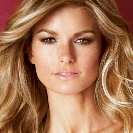  Marisa Miller