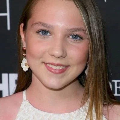 Isabelle  Nelisse