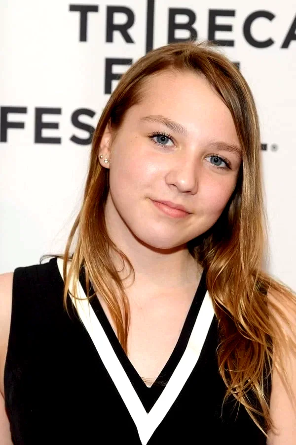 Isabelle  Nelisse