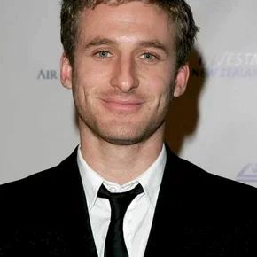 Photo star : Dean O'Gorman