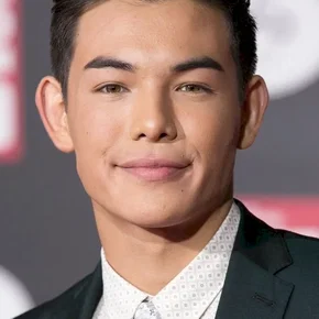 Photo star :  Ryan Potter