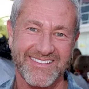 Photo star :  Charlie Adler