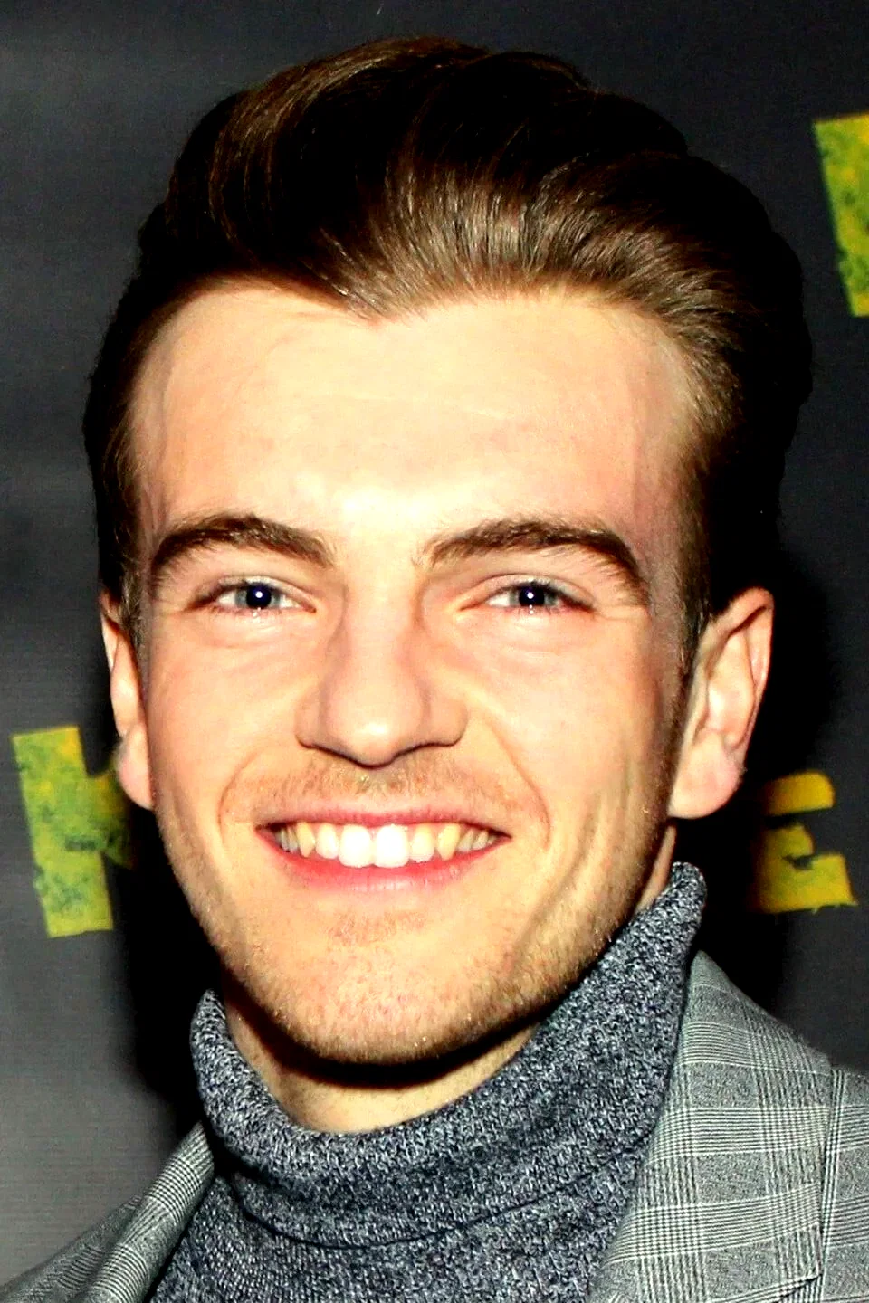  Jonno Davies