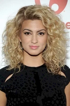 Tori Kelly photo