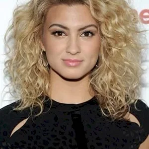Tori Kelly