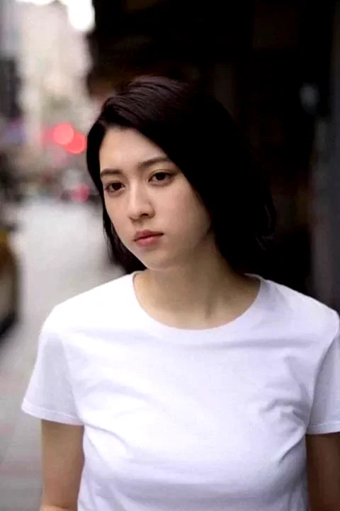  Ayaka Miyoshi