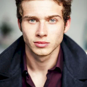 Photo star : Oliver Stark