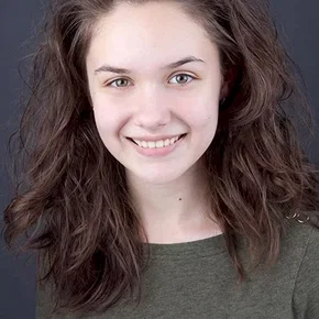 Photo star :  Julia Scarlett Dan