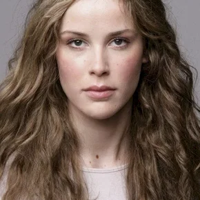 Photo star : Carla Juri