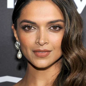 Photo star :  Deepika Padukone