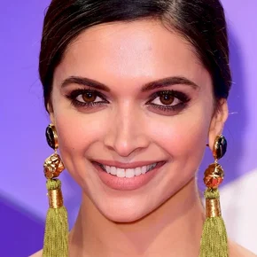 Photo star :  Deepika Padukone