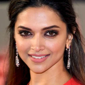 Photo star :  Deepika Padukone