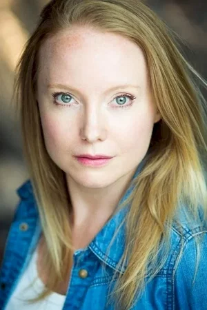  Rachael Louise Miller photo
