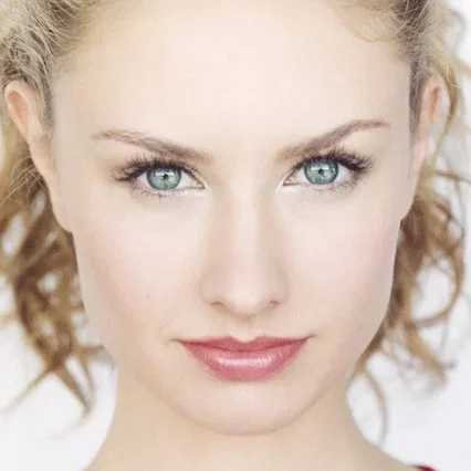 Caitlin Thompson