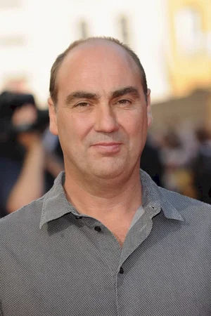 Oliver Parker photo