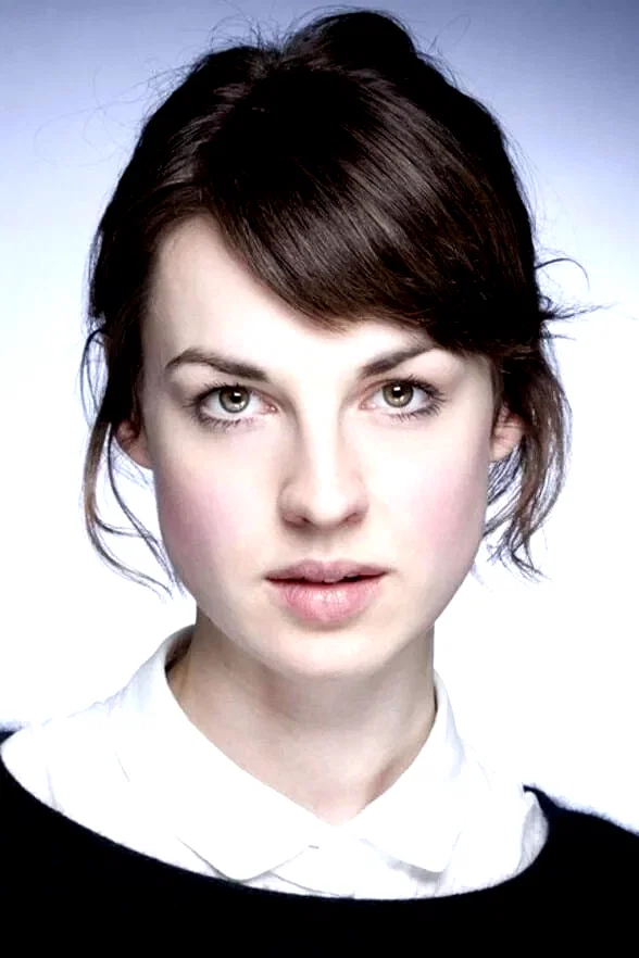 Jessica Raine