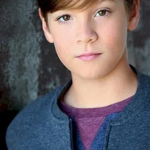 Michael J Leone
