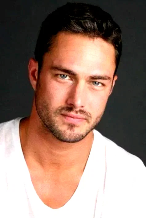 Taylor Kinney