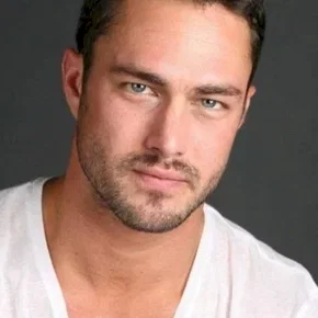Photo star : Taylor Kinney