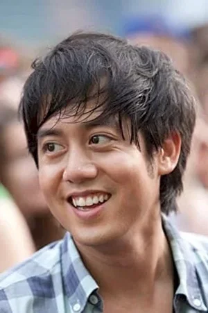 Allen Evangelista photo