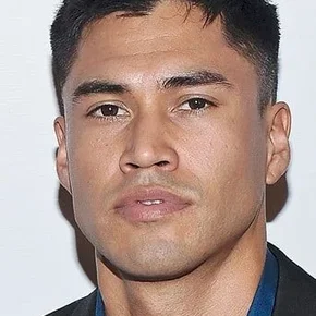 Photo star :  Martin Sensmeier