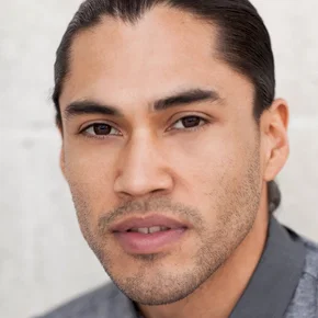 Photo star :  Martin Sensmeier