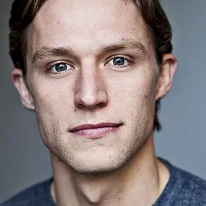 Photo star :  Joe Kennard