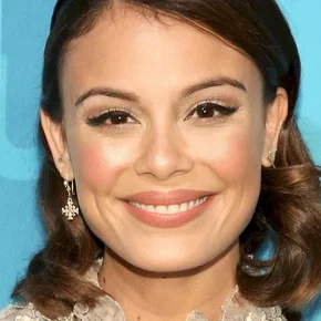 Photo star : Nathalie Kelley