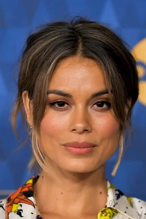 Nathalie Kelley photo