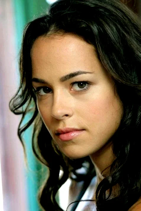 Leela Savasta
