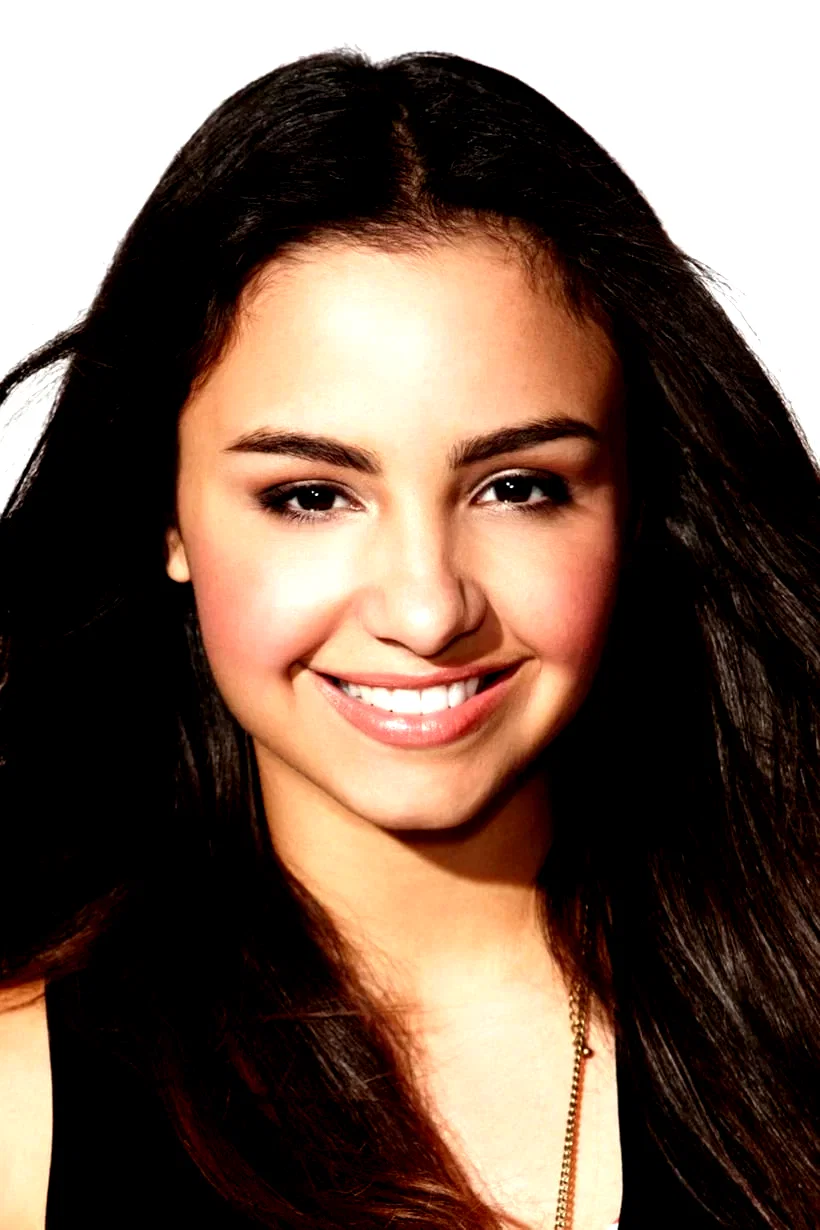  Aimee Carrero
