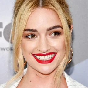 Photo star : Brianne Howey