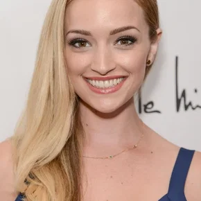 Photo star : Brianne Howey